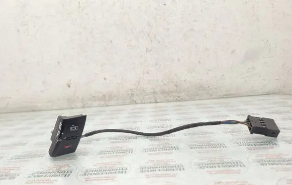 Audi A6 S6 C5 4B Central locking switch button 4B1962107