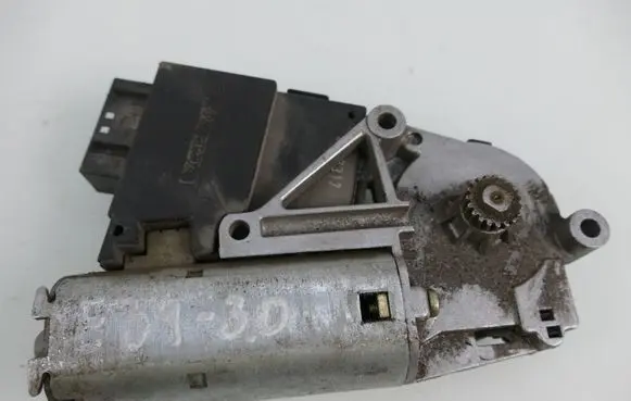 BMW 5 E39 Sunroof motor/actuator 8381480