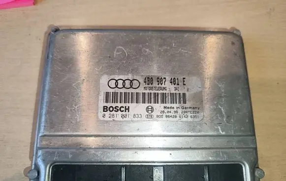 Audi A6 S6 C5 4B Engine control unit/module 4B0907401E 28RTE220 0281001833