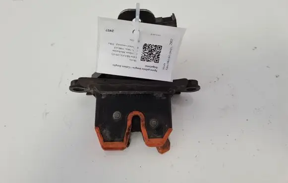 Skoda Fabia Mk1 (6Y) Tailgate/trunk/boot lock/catch/latch 6Y0827501D