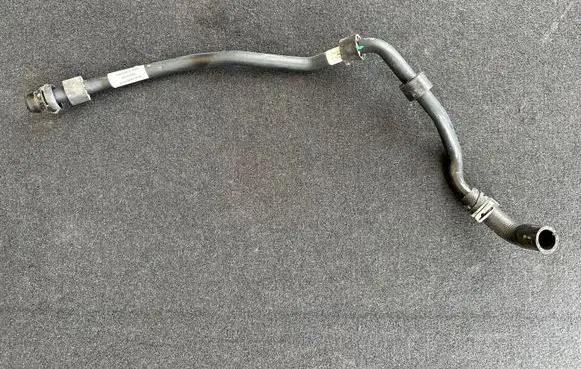 Audi A3 S3 8V Engine coolant pipe/hose 5Q0820507H 5Q1820525AE