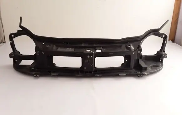Opel Vivaro Radiator support slam panel 8200162317