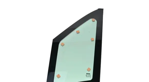 Iveco Daily 6th gen Side middle window/glass 5801537826