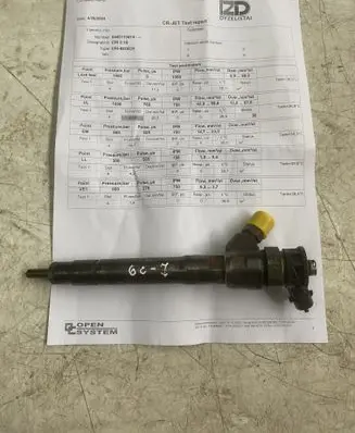 Opel Vivaro Fuel injector 0445110414