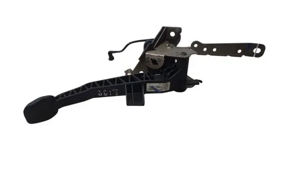 Volvo V50 Clutch pedal 31280371 4M517B633