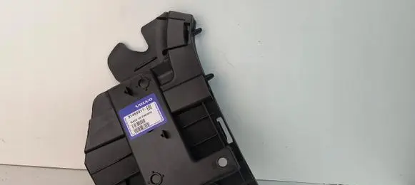 Volvo S80 Front bumper mounting bracket 31455313