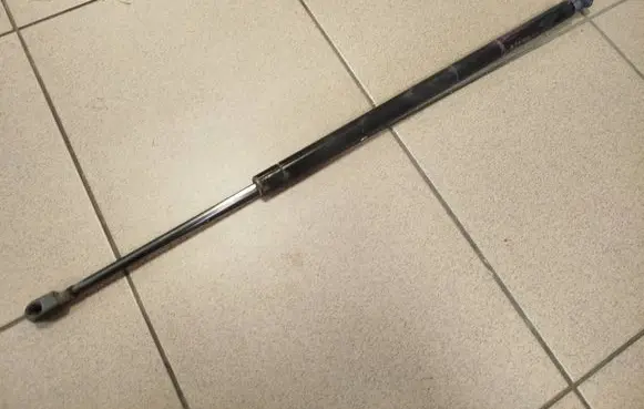 Chrysler Town u0026 Country V Tailgate/trunk strut/damper 05109605AC