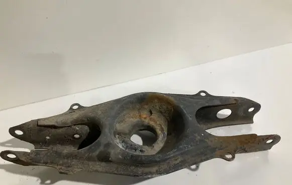 Rear upper control arm/wishbone