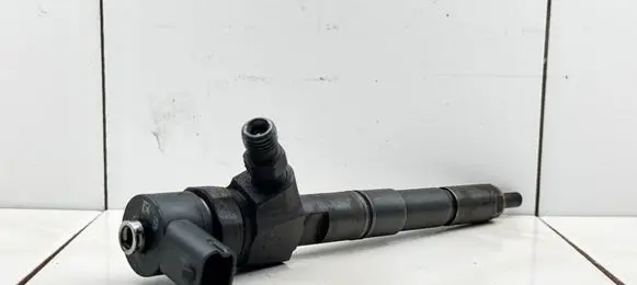 Fiat Doblo Fuel injector 0445110300