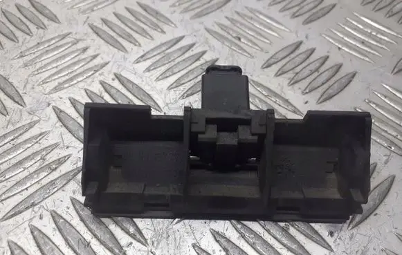 Peugeot 307 Tailgate/boot open switch button 9638615777