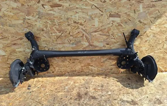 Toyota Yaris Rear axle beam 