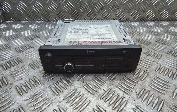 Opel Movano B Radio/CD/DVD/GPS head unit A2C80383801 281156989R RAD40A