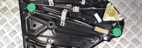 Volkswagen Eos Rear window lifting mechanism without motor 1q0839402a