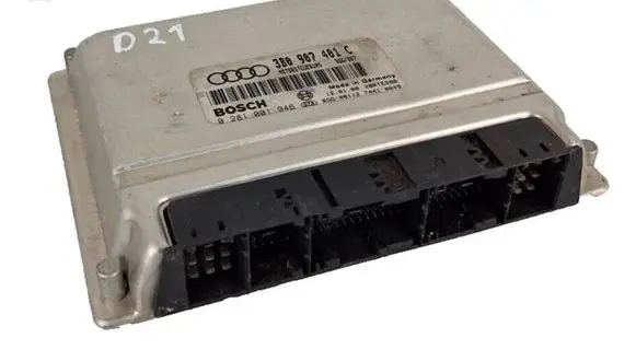 Volkswagen PASSAT B5 Engine control unit/module 3B0907401C