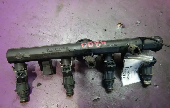 Seat Ibiza II (6k) Fuel main line pipe 030133319AA