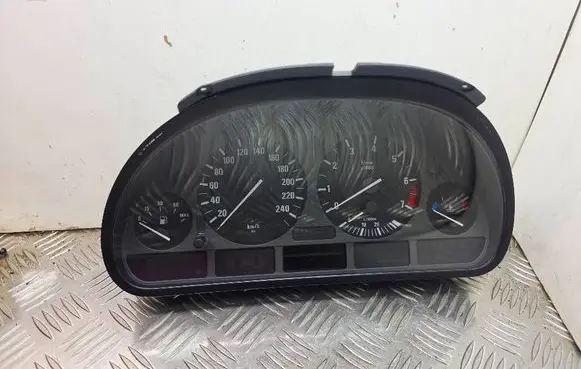 BMW 5 E39 Speedometer (instrument cluster) 8375669 62118375669