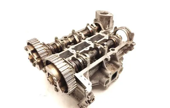 Ford Focus Engine head CM5G6090GE PBCM5G6090GE
