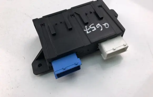 Peugeot 208 Other control units/modules 9800559580