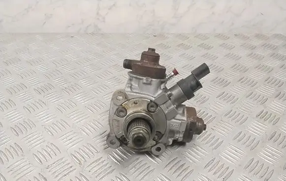 Audi A7 S7 4G Fuel injection high pressure pump 059130755AN