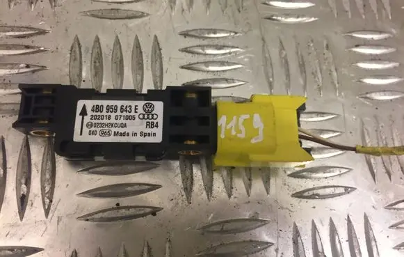 Volkswagen Phaeton Airbag deployment crash/impact sensor 4B0959643E 1159