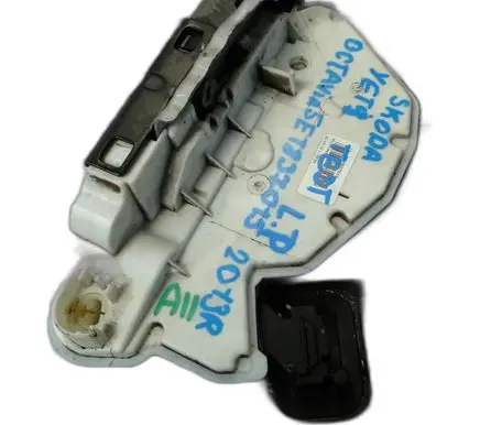 Skoda Yeti (5L) Lock set 5E1837015