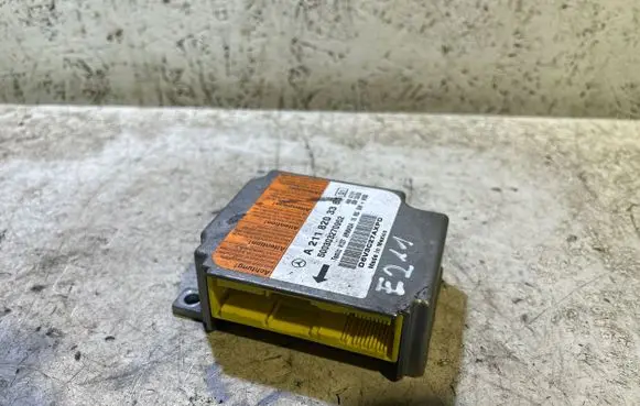 Mercedes-Benz E W211 Airbag control unit/module A2118203385 D6V3C27AXPD 500303270952