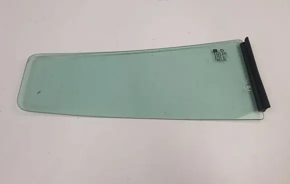 Opel Zafira B Rear vent window glass 43R000199