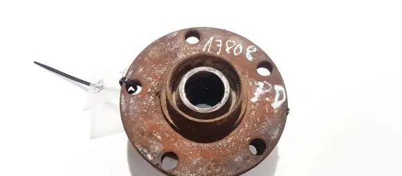Audi A6 S6 C5 4B Front wheel hub
