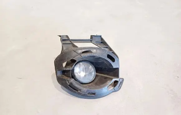 Renault Clio III Fog light bracket 269165323R 89210439