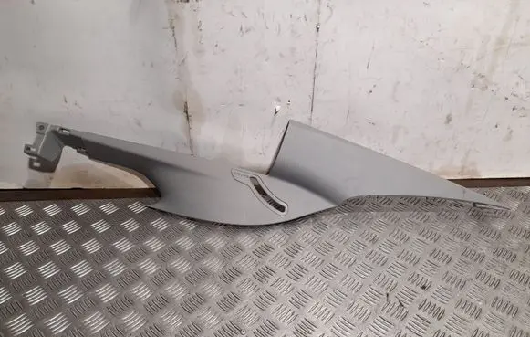 Chevrolet Camaro (C) pillar trim 84116356