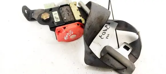 Middle seatbelt (rear)