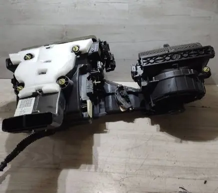 Jeep Grand Cherokee Interior heater climate box assembly P68245824AF