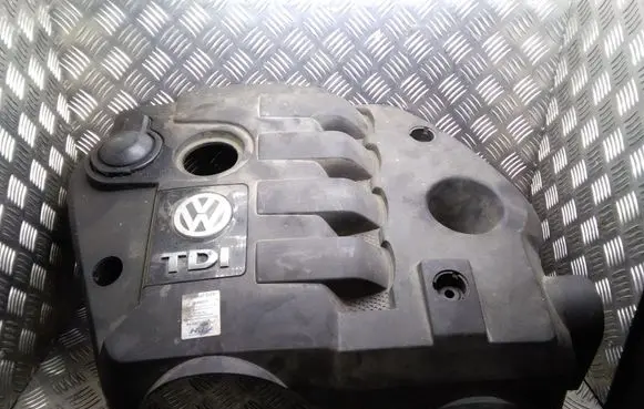Engine cover (trim)
