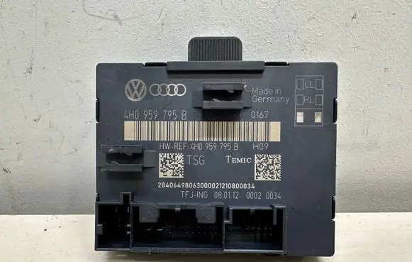 Volkswagen Touareg II Door control unit/module 4H0959795B