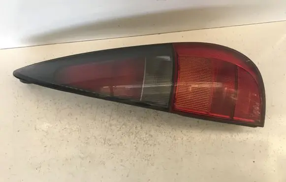 Renault Laguna I Rear/tail lights