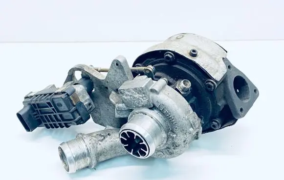 Audi Q7 4L Turbo 057145874D