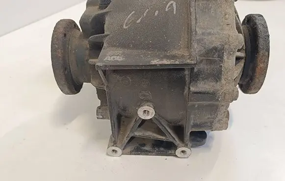 Audi A8 S8 D3 4E Rear differential 01R525053K