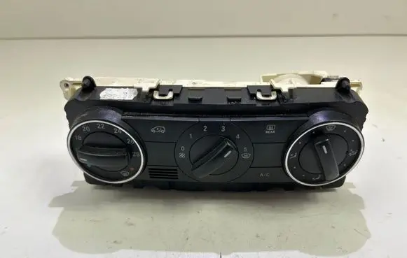 Mercedes-Benz B W245 Climate control unit A1699000900