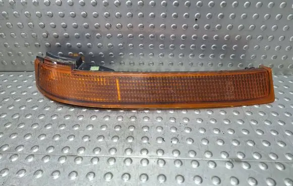 Pontiac Trans Sport Front indicator light 16520128