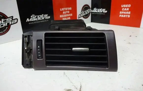 Audi A6 S6 C5 4B Dash center air vent grill 4B1820902C