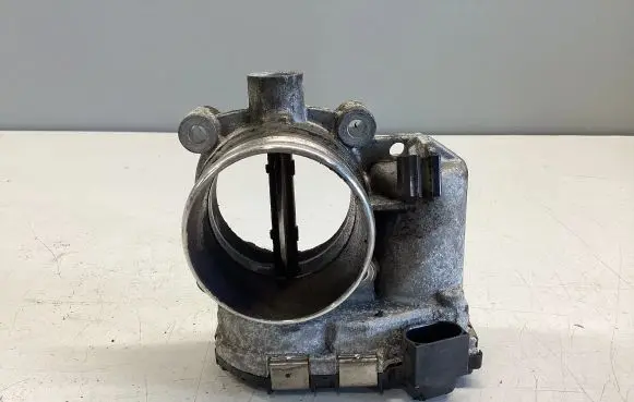 Volvo V60 Throttle valve 31216665