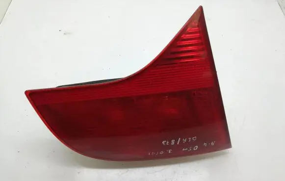 Tailgate rear/tail lights