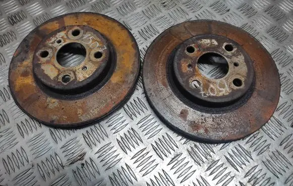 Toyota Yaris Front brake disc