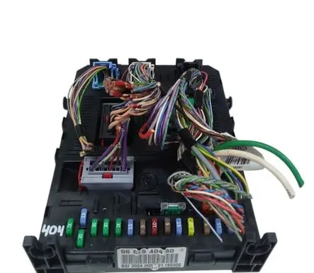 Peugeot 307 Fuse module 9661940480