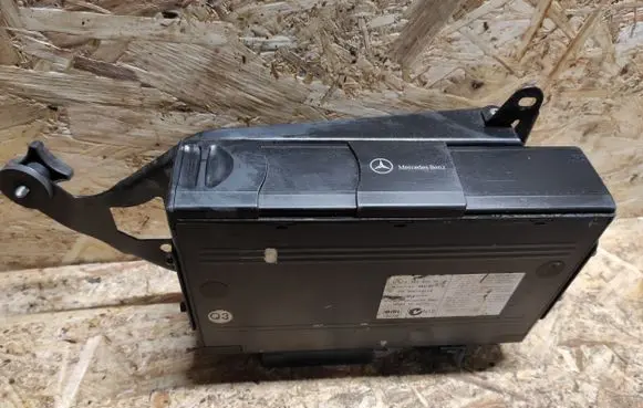 Mercedes-Benz ML W163 CD/DVD changer A16382015