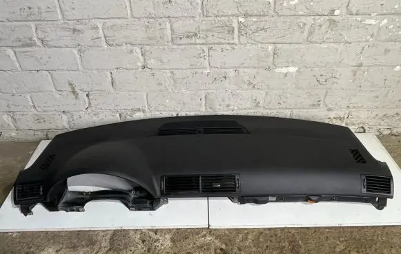Audi A4 S4 B7 8E 8H Dashboard