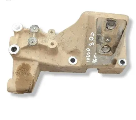 Iveco Daily 6th gen Engine mounting bracket 504327324
