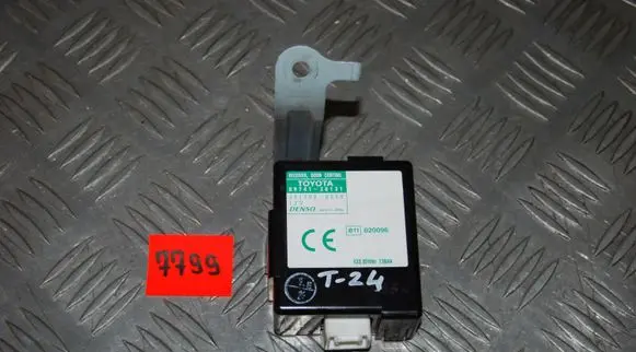 Toyota Previa (XR30, XR40) II Door control unit/module 8974128131