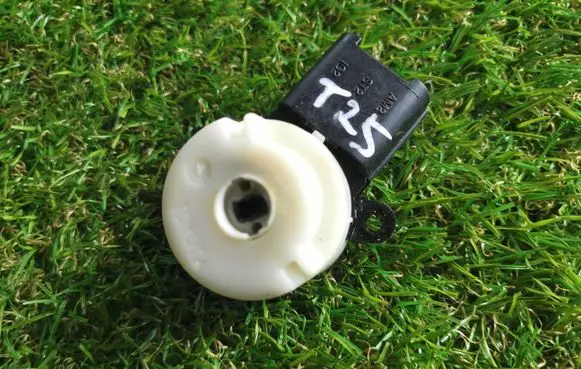 Toyota Avensis T250 Ignition lock contact PA6-MD30