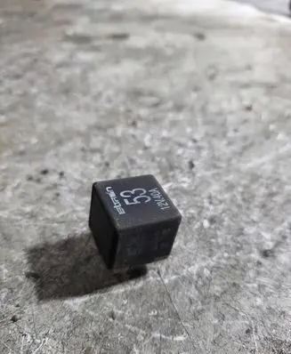 Audi A4 S4 B5 8D Other relay 141951253B